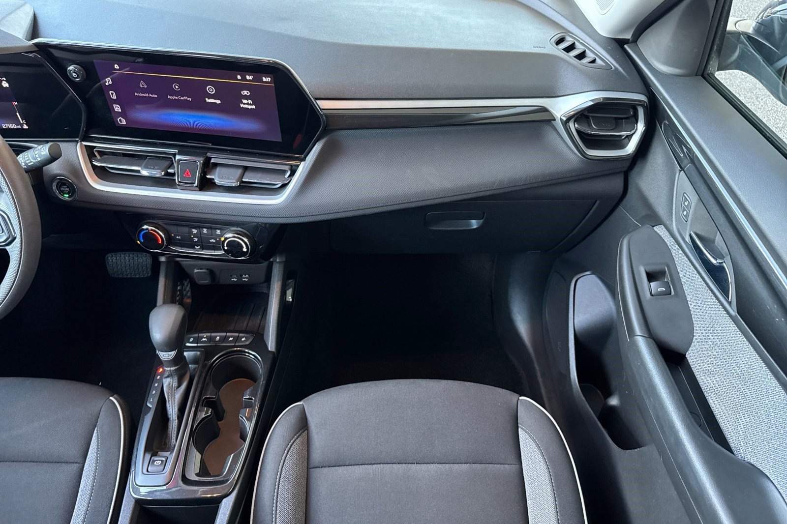 Used 2025 Chevrolet TrailBlazer LT image 28