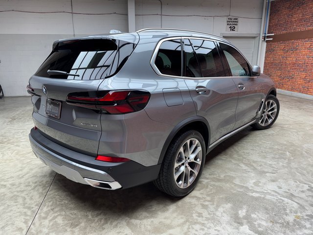 Used 2026 BMW X5 xDrive40i w/ Climate Comfort Package AWD/4WD image 5