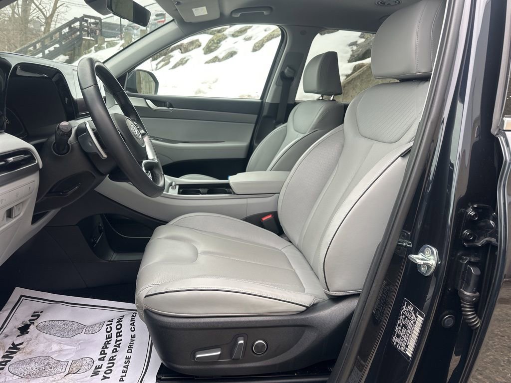 Used 2023 Hyundai Palisade SEL w/ Cargo Package image 14