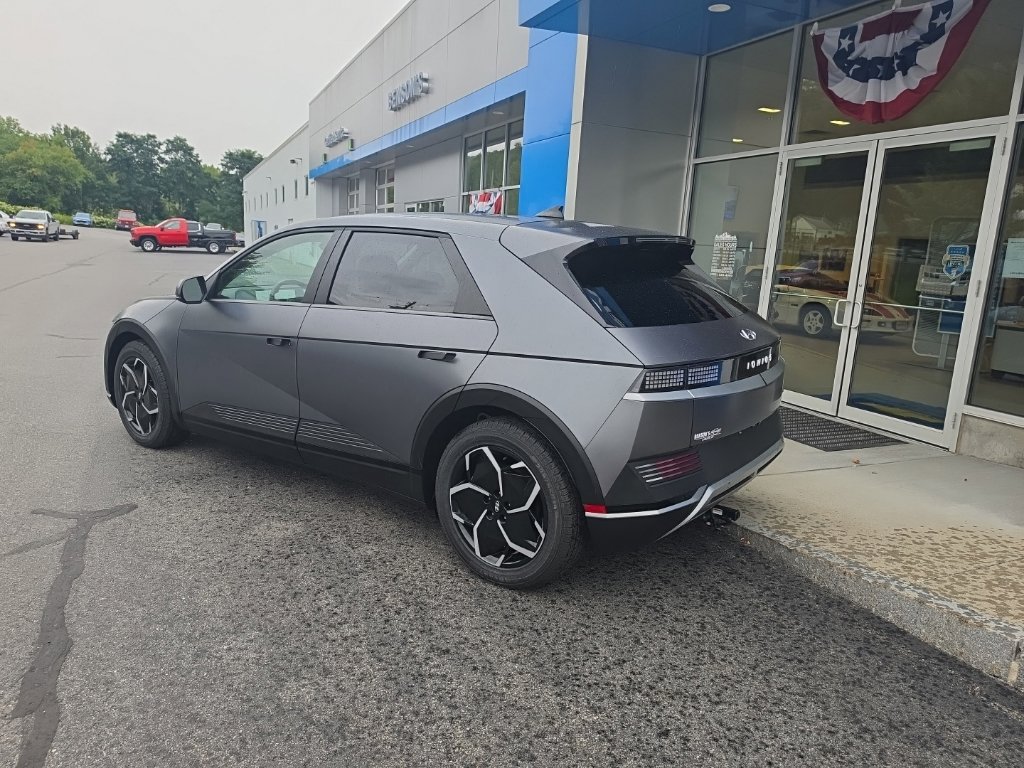 Used 2024 Hyundai Ioniq 5 SEL AWD/4WD image 4