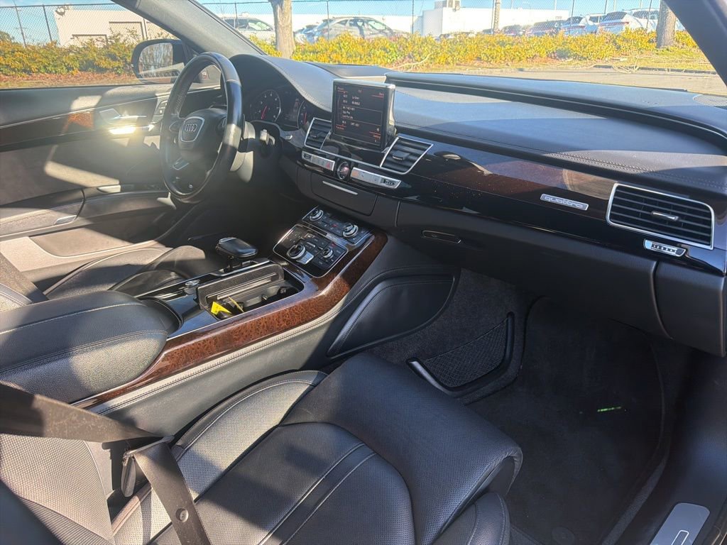 Used 2017 Audi A8 L 3.0T w/ Executive Package image 30