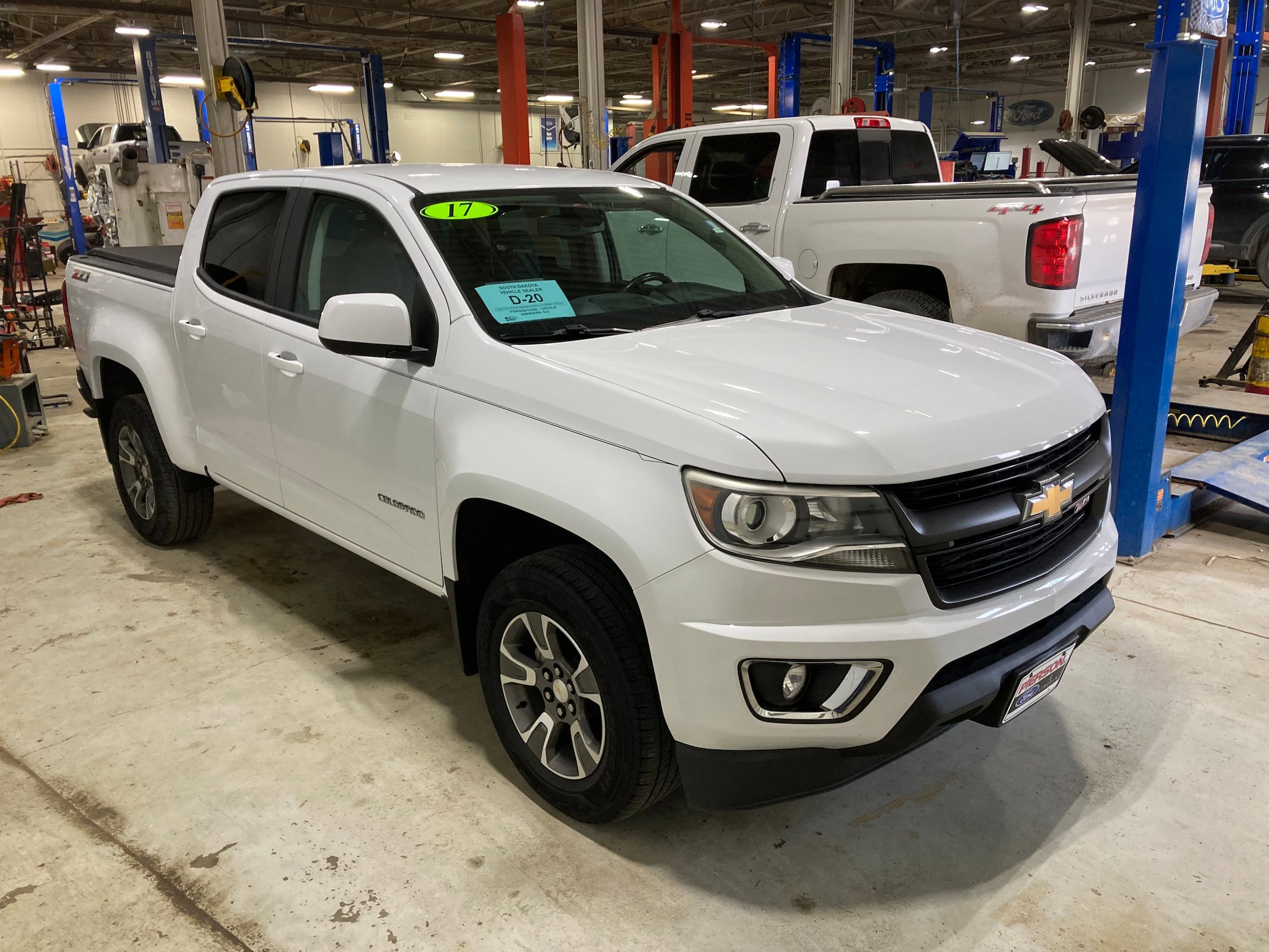 Used 2017 Chevrolet Colorado Z71 image 3