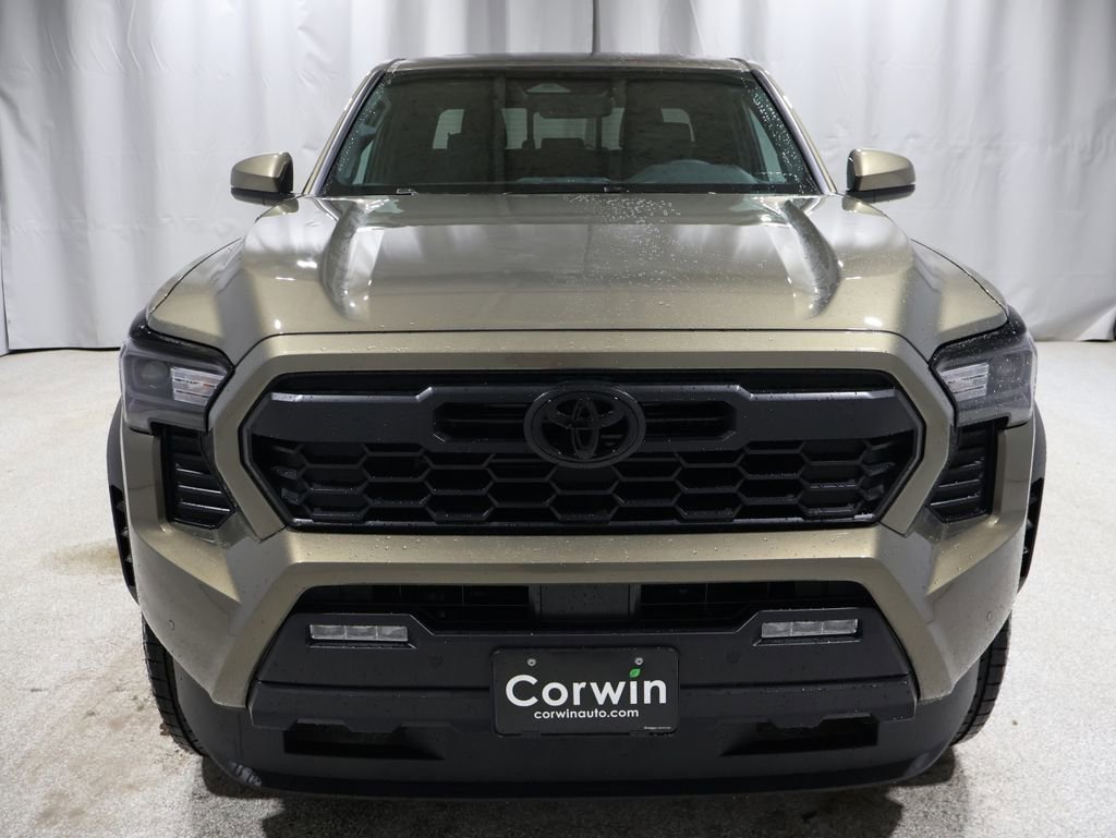 New 2026 Toyota Tacoma 4x4 Double Cab Hybrid video 2