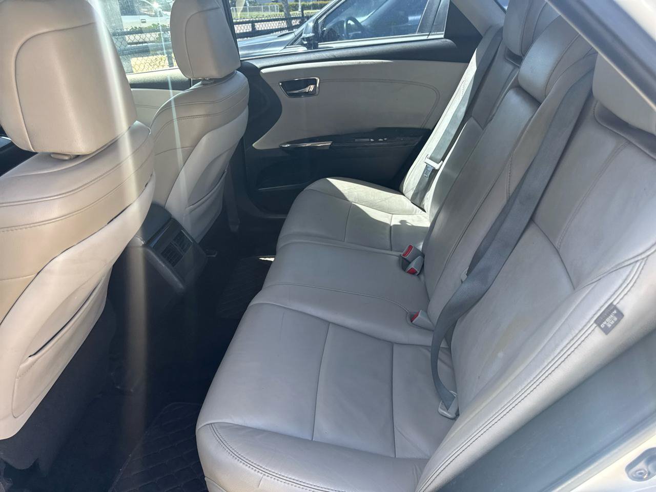 Used 2015 Toyota Avalon XLE FWD image 10