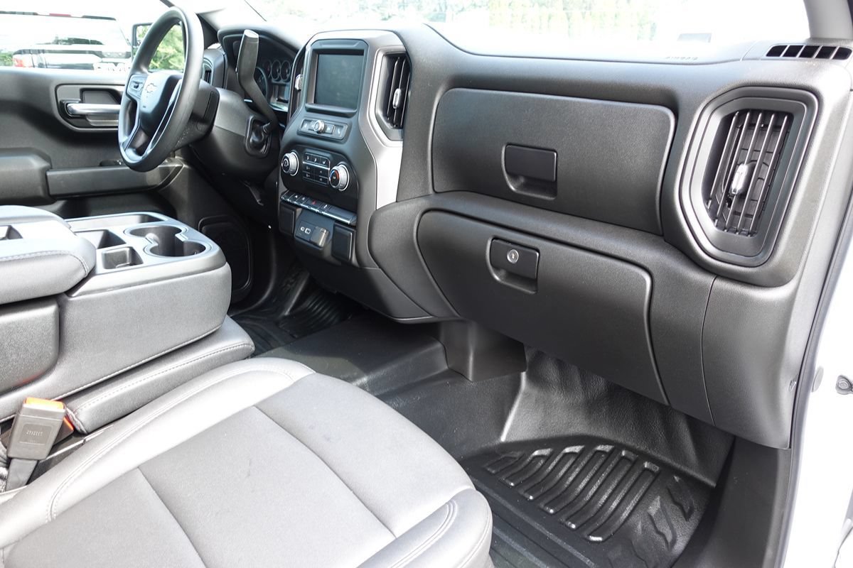 Used 2024 Chevrolet Silverado 1500 W/T w/ WT Value Package AWD/4WD image 34