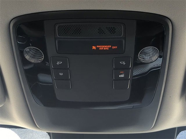 Used 2024 Kia Carnival LX image 24