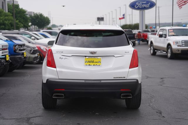 Used 2018 Cadillac XT5 Luxury w/ Driver Awareness Package FWD image 7
