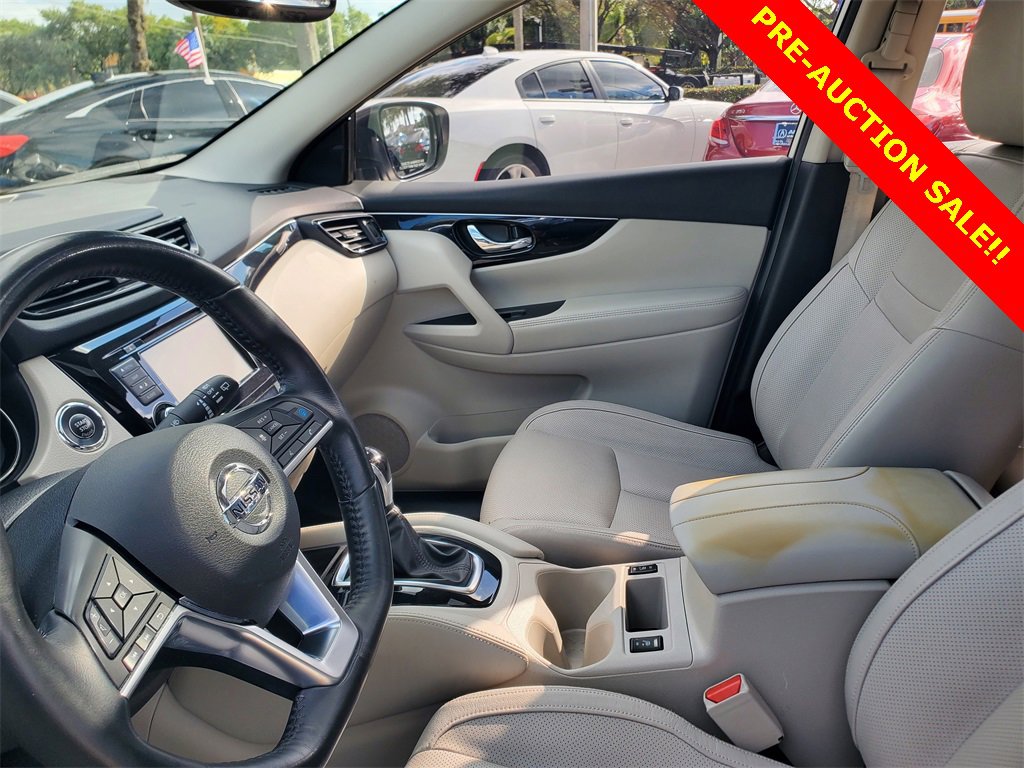 Used 2019 Nissan Rogue Sport SL w/ Premium Package image 15