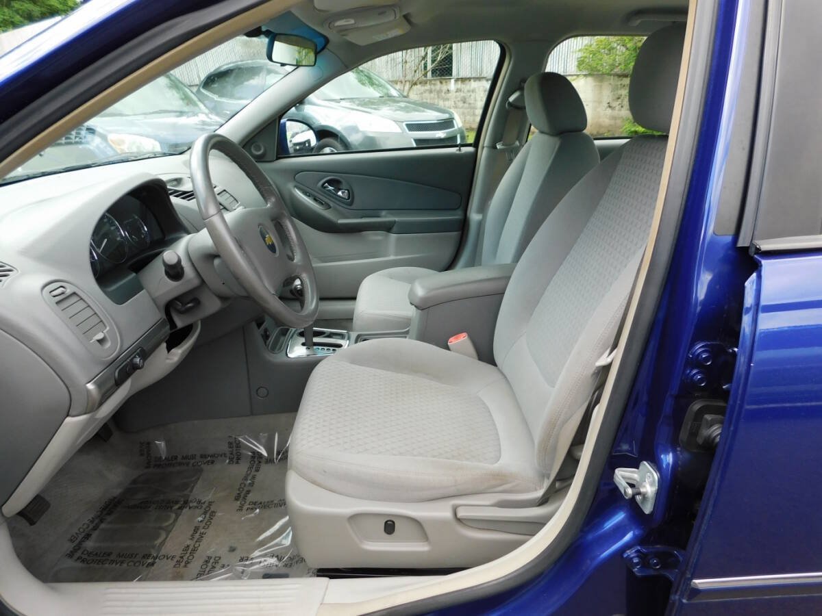 Used 2006 Chevrolet Malibu LT FWD image 6
