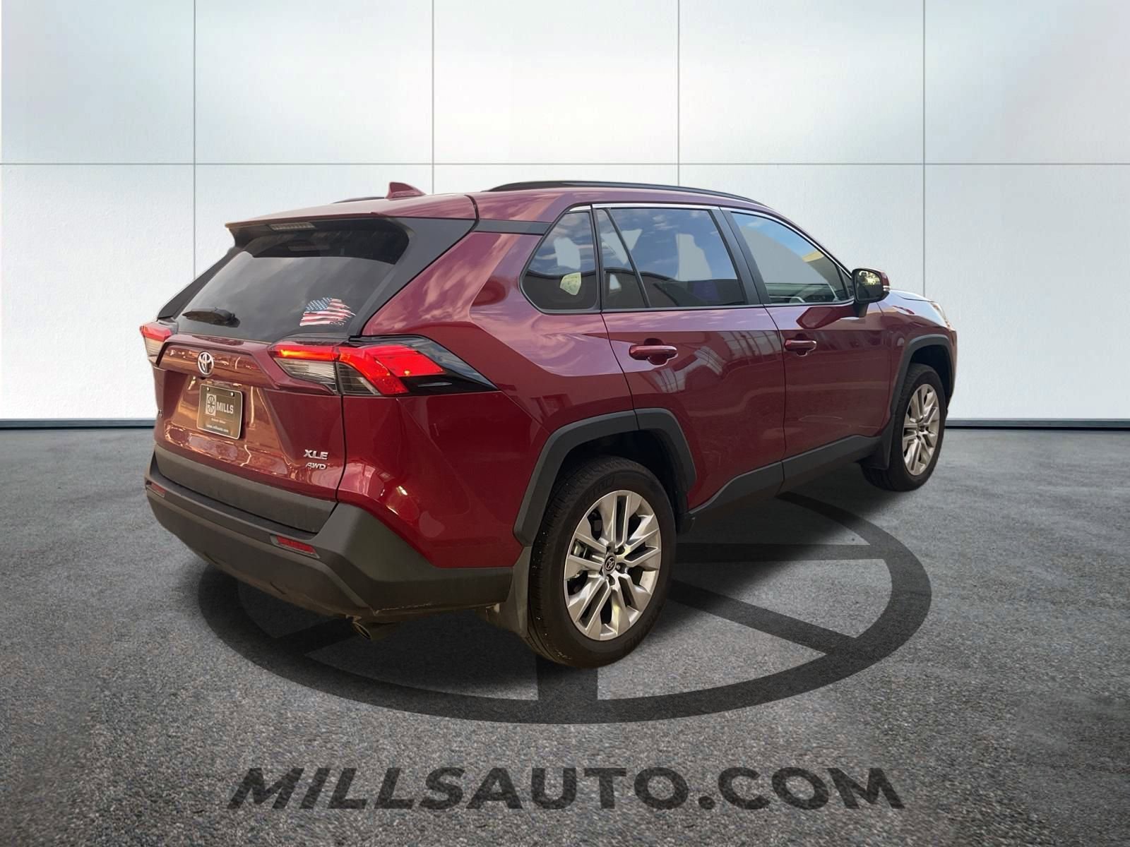 Used 2025 Toyota RAV4 XLE Premium image 4