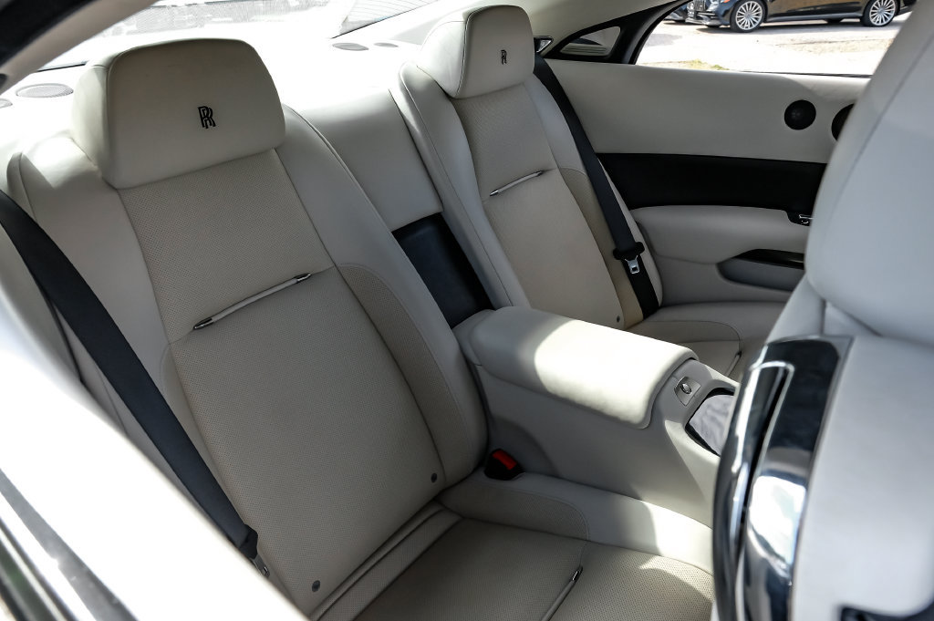 Used 2014 Rolls-Royce Wraith RWD image 29