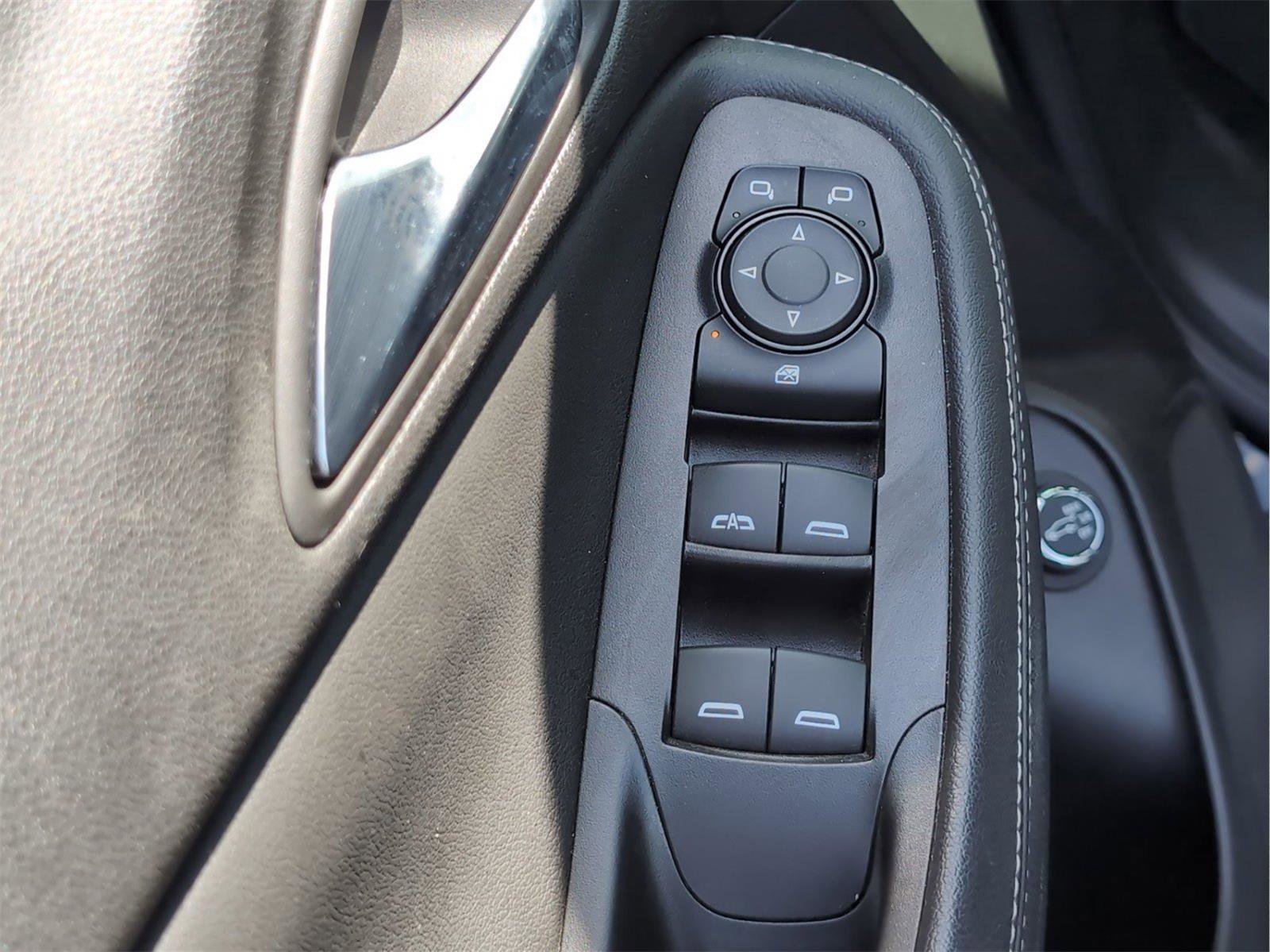 Used 2023 Buick Encore GX Select image 17