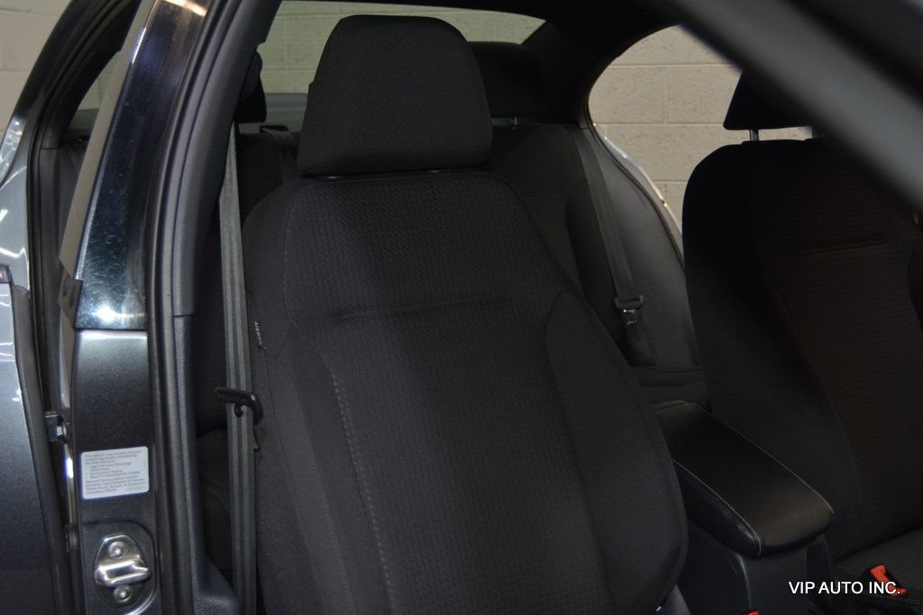 Used 2015 Volkswagen Jetta SE FWD image 18