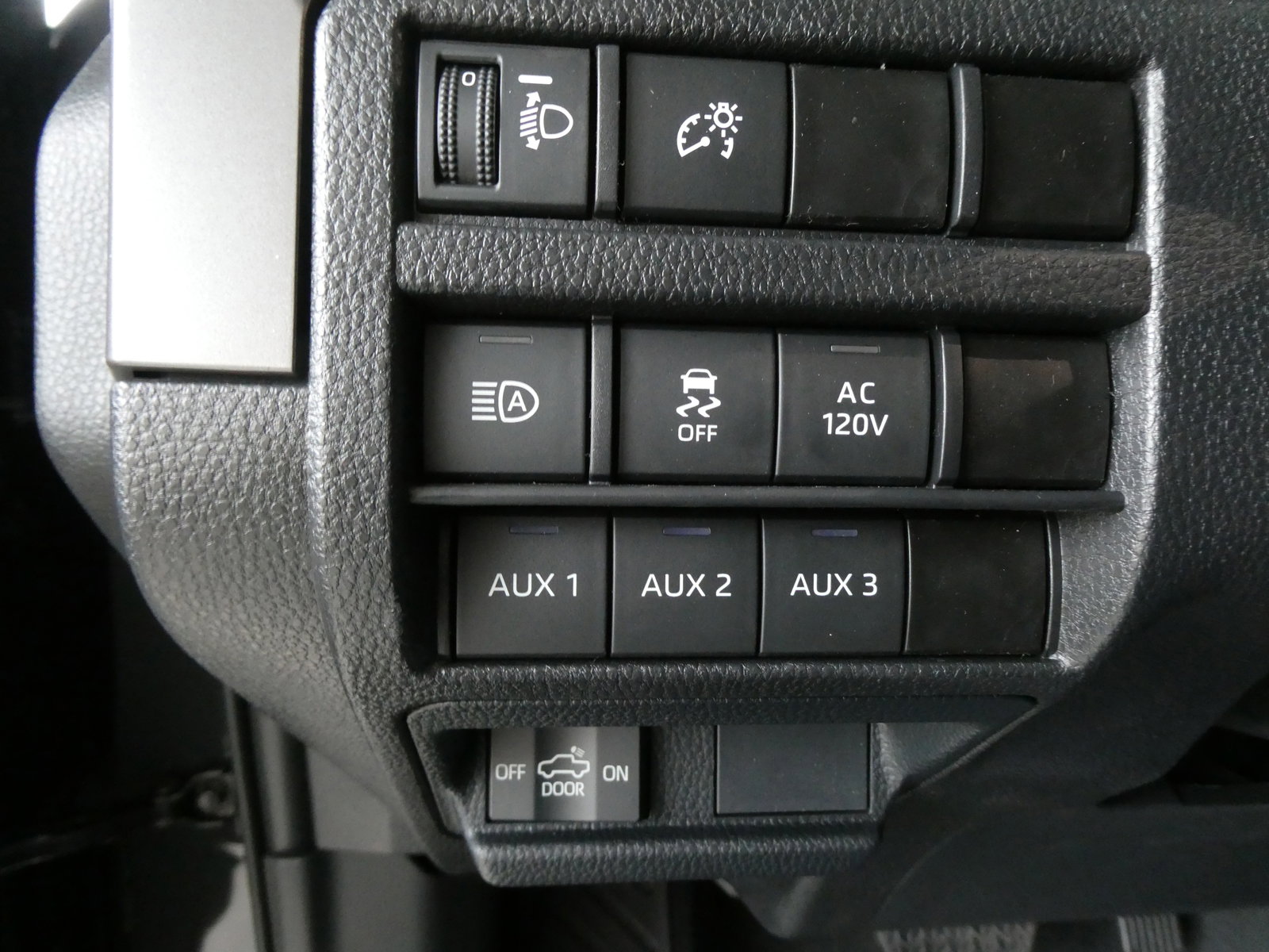 New 2024 Toyota Tacoma TRD Off-Road image 17