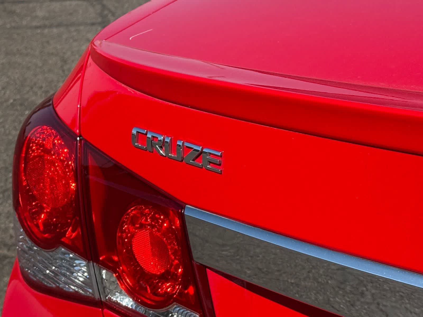 Used 2014 Chevrolet Cruze LTZ w/ RS Package FWD image 11