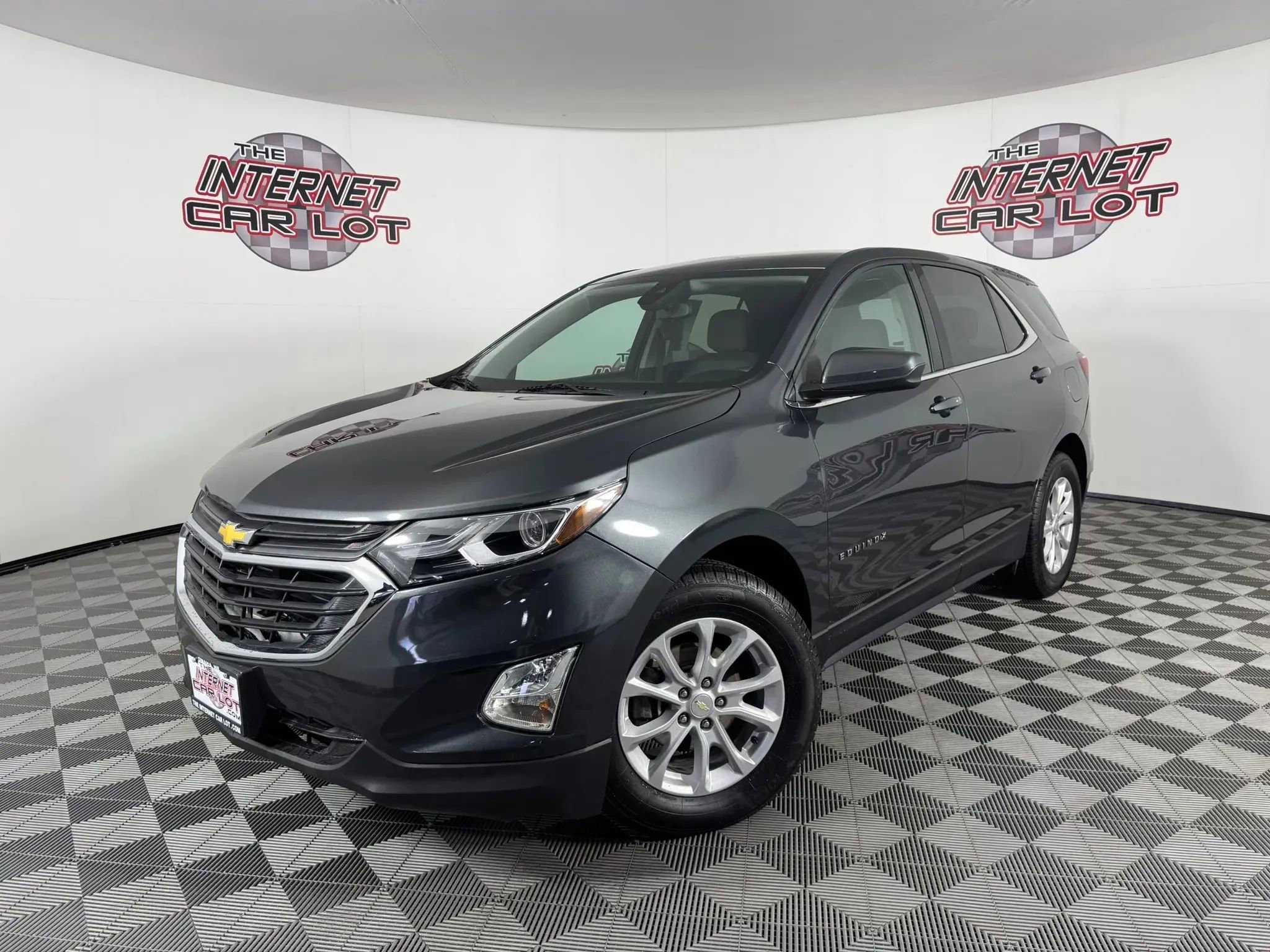 Used 2020 Chevrolet Equinox LT w/ Driver Convenience Package FWD image 1
