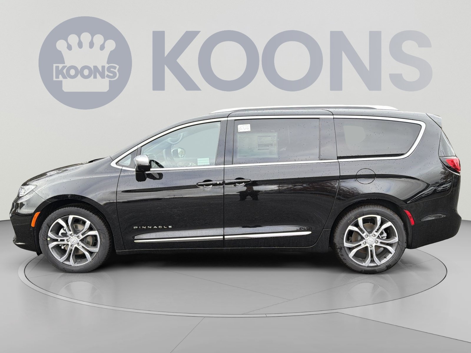 New 2026 Chrysler Pacifica Pinnacle FWD image 2