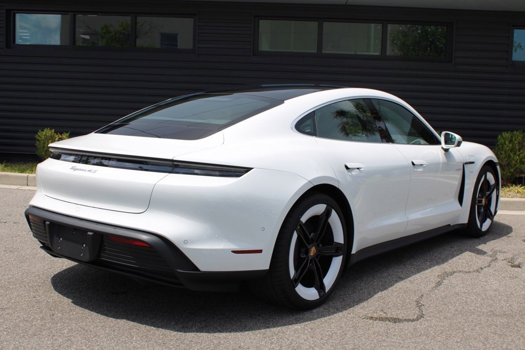 New 2025 Porsche Taycan 4S image 5