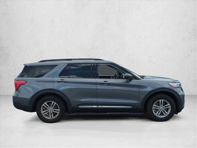 Used 2022 Ford Explorer XLT RWD image 4