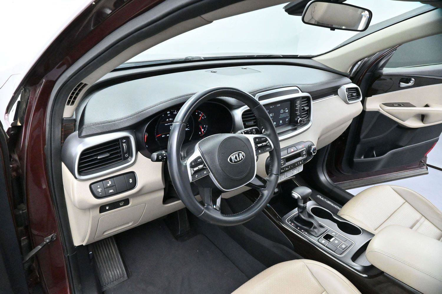 Used 2020 Kia Sorento EX FWD image 12