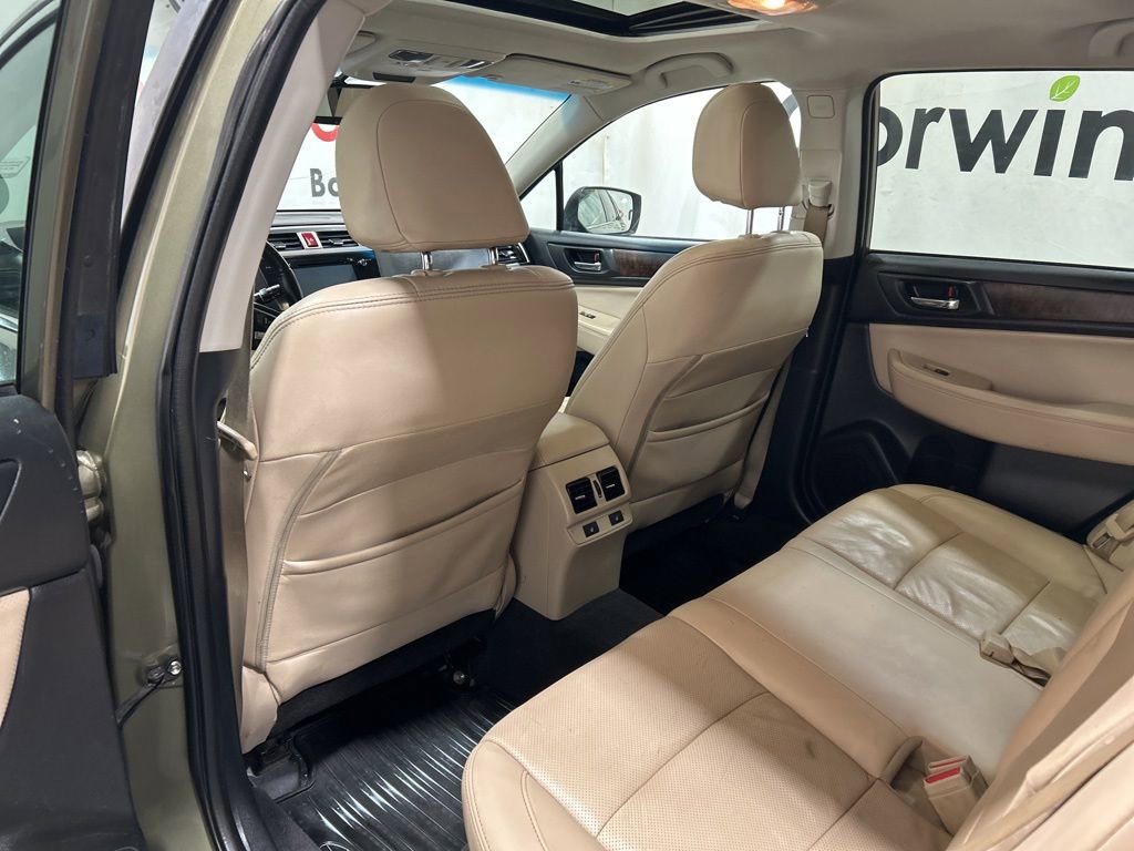 Used 2015 Subaru Outback 3.6R Limited image 19