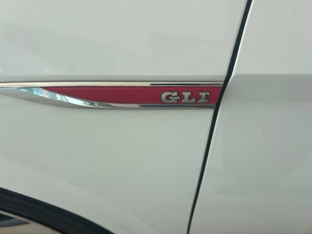 Used 2019 Volkswagen Jetta GLI FWD image 23