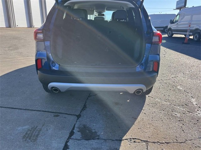 Used 2023 Ford Escape Platinum w/ Premium Technology Package image 12