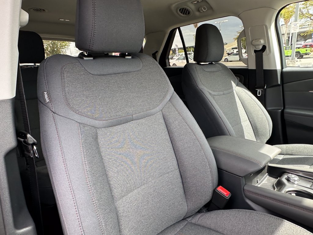New 2026 Ford Explorer Active RWD image 16