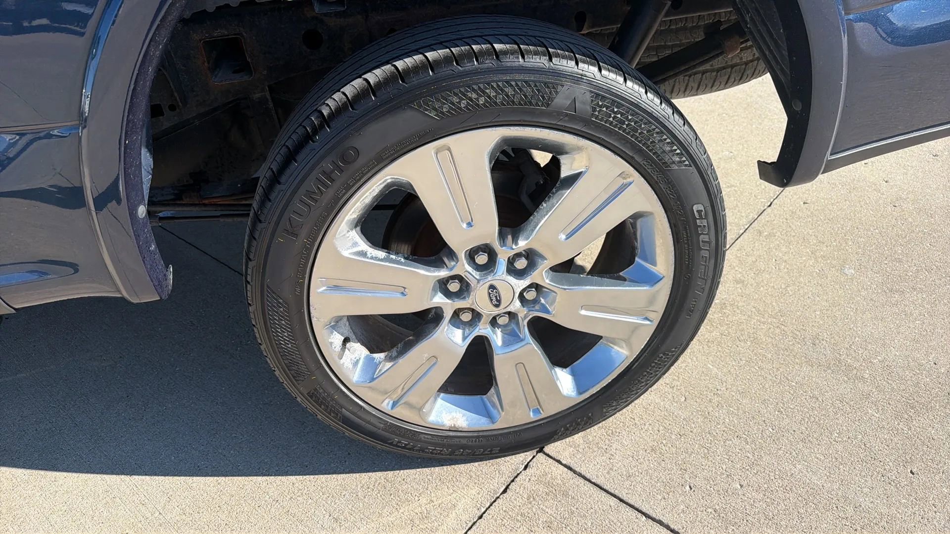 Used 2016 Ford F150 Limited w/ Trailer Tow Package image 34