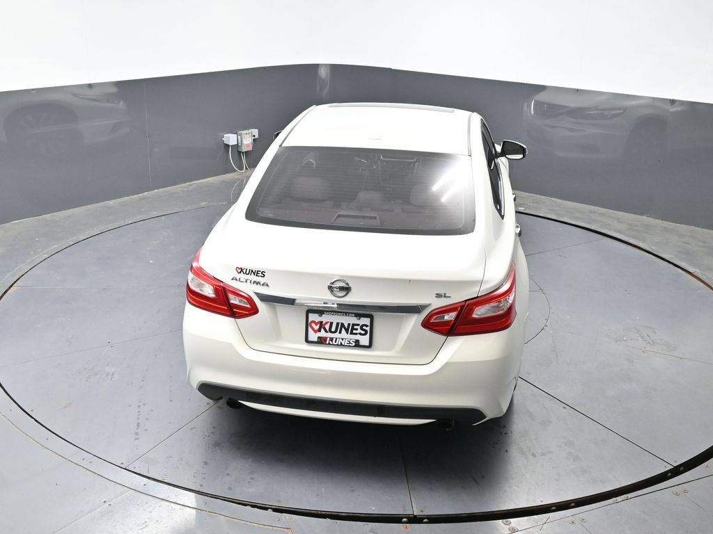 Used 2016 Nissan Altima 2.5 SL w/ 2.5 Technology Package FWD image 48