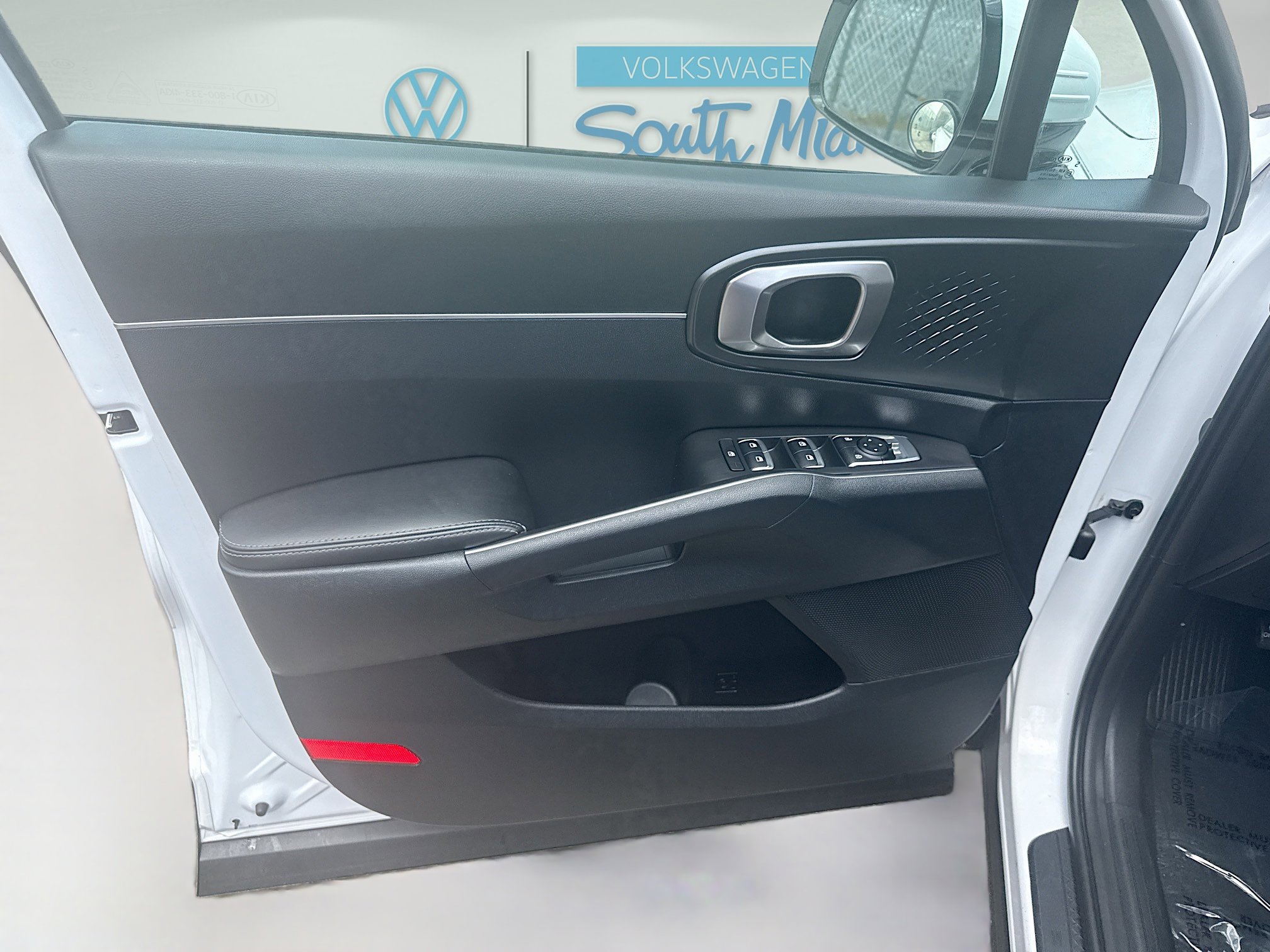 Used 2021 Kia Sorento LX FWD image 19