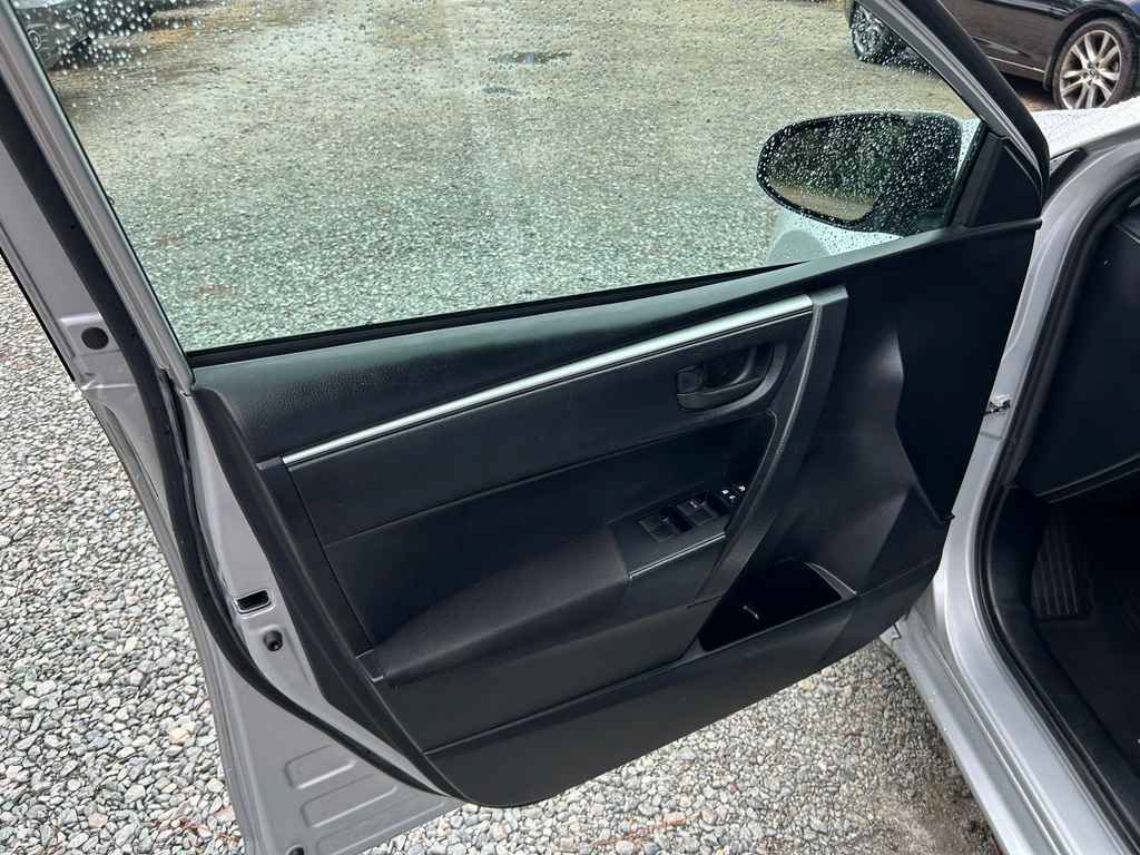 Used 2014 Toyota Corolla L FWD image 7