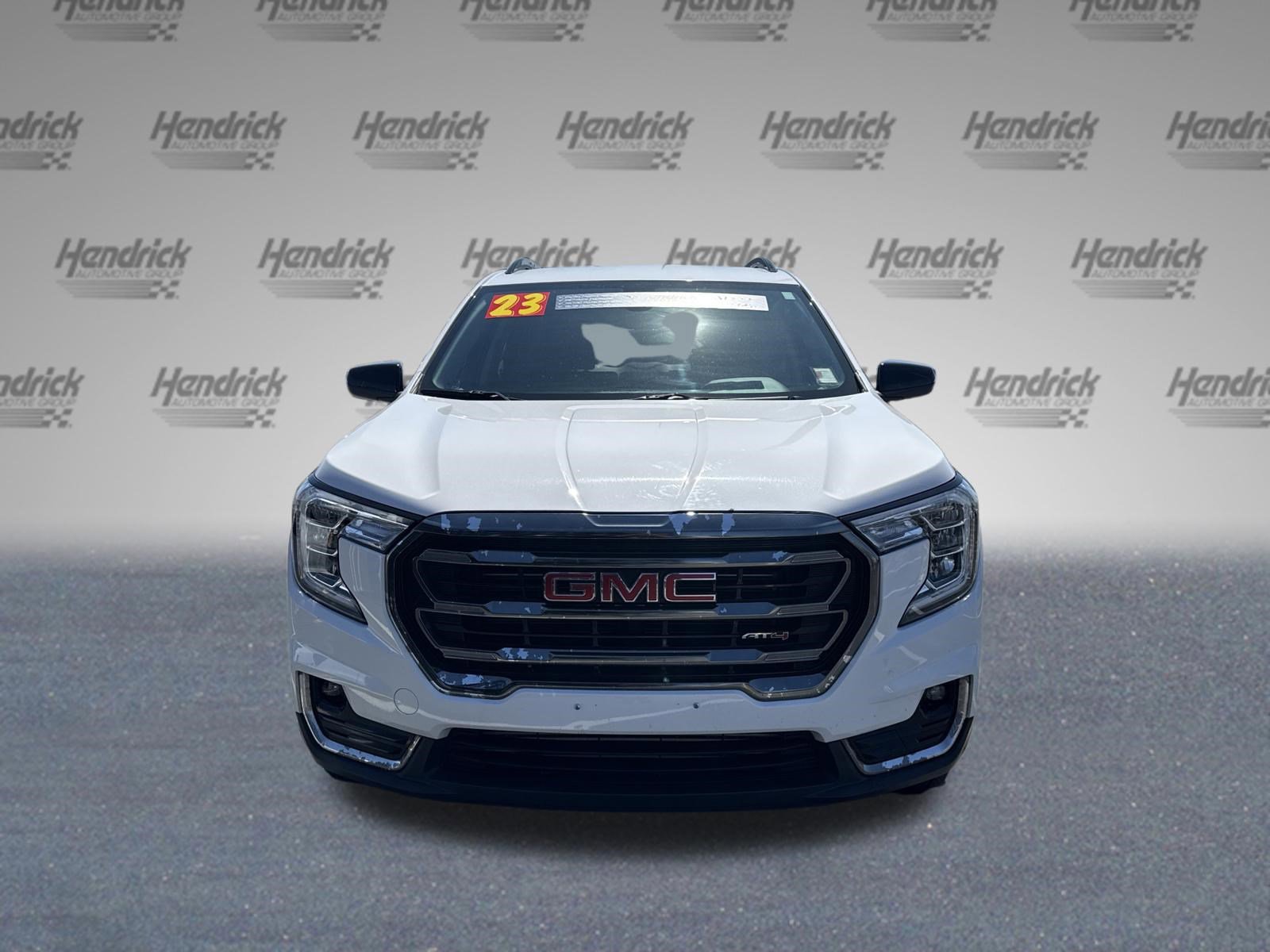 Used 2023 GMC Terrain AT4 image 8