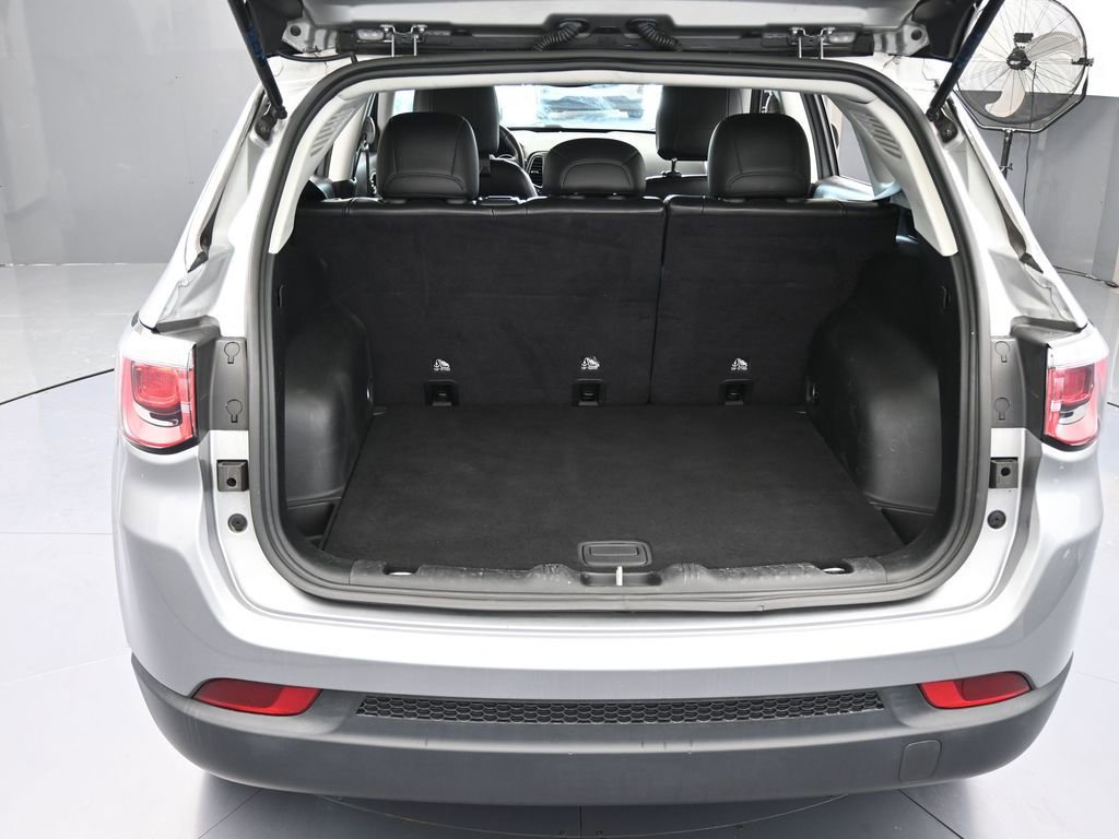 Used 2020 Jeep Compass Latitude image 37