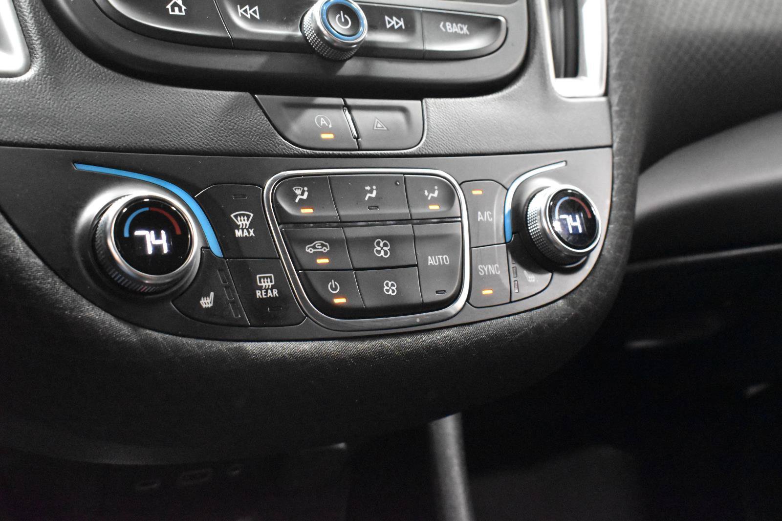Used 2023 Chevrolet Malibu LT w/ Driver Confidence Package FWD image 19