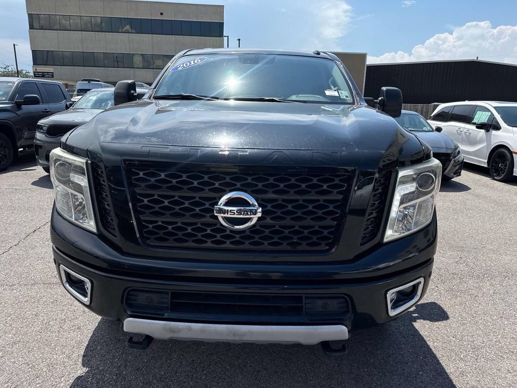 Used 2016 Nissan Titan PRO-4X w/ Pro-4x Convenience Package AWD/4WD image 2