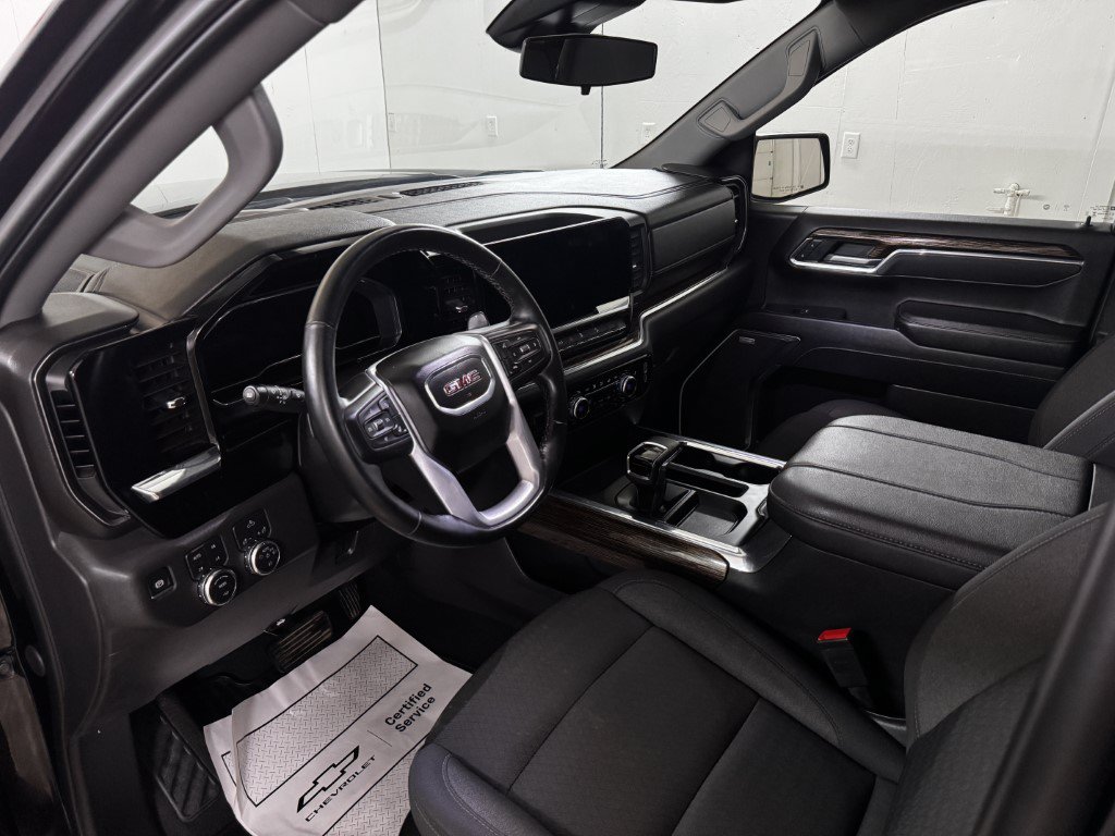 Used 2025 GMC Sierra 1500 Elevation w/ Preferred Package AWD/4WD image 24