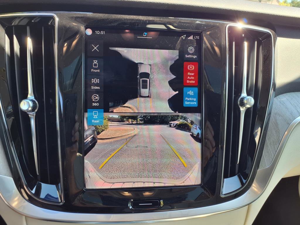 New 2026 Volvo V60 B5 Cross Country Plus w/ Protection Package Premier image 16