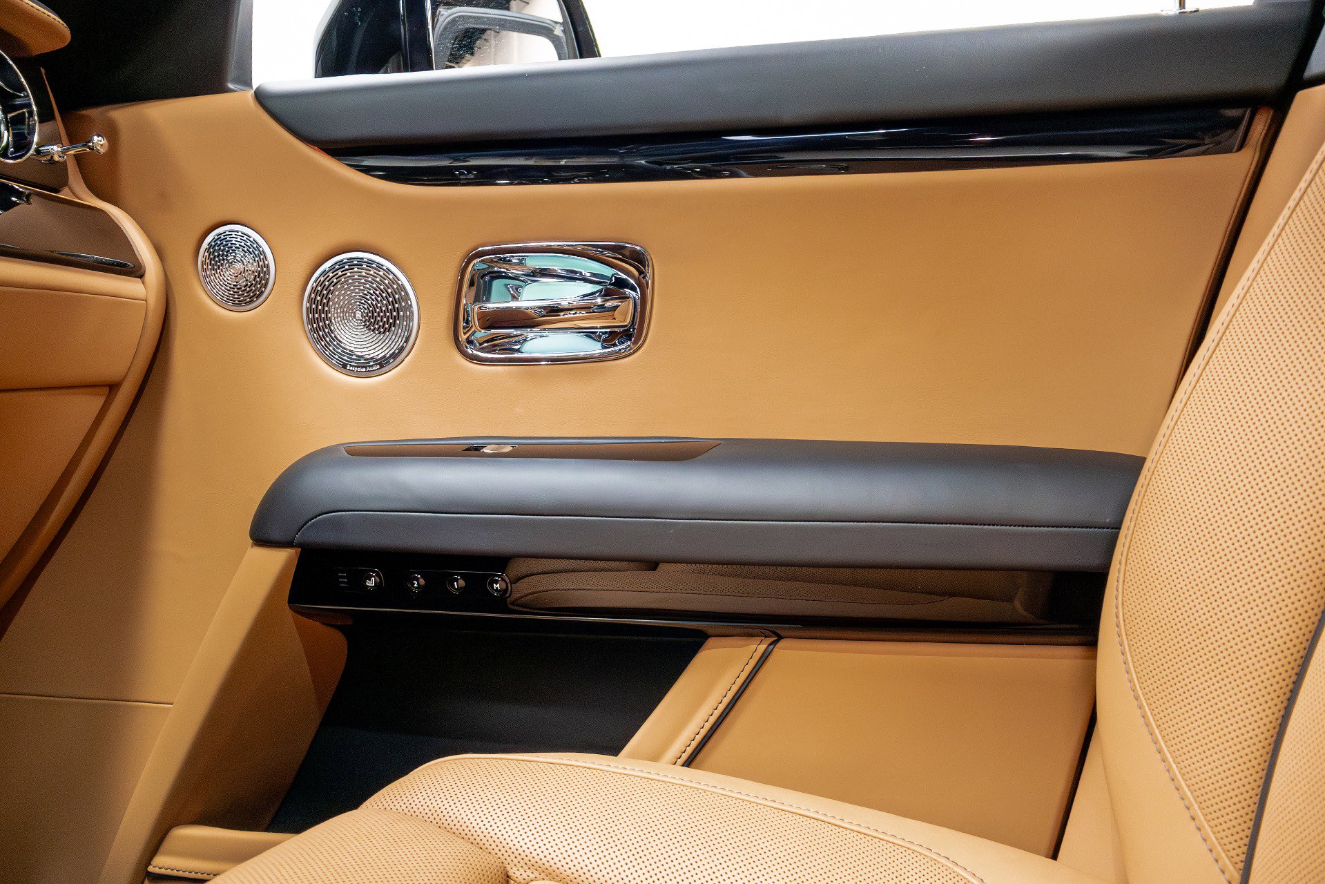 Used 2022 Rolls-Royce Ghost AWD/4WD image 14