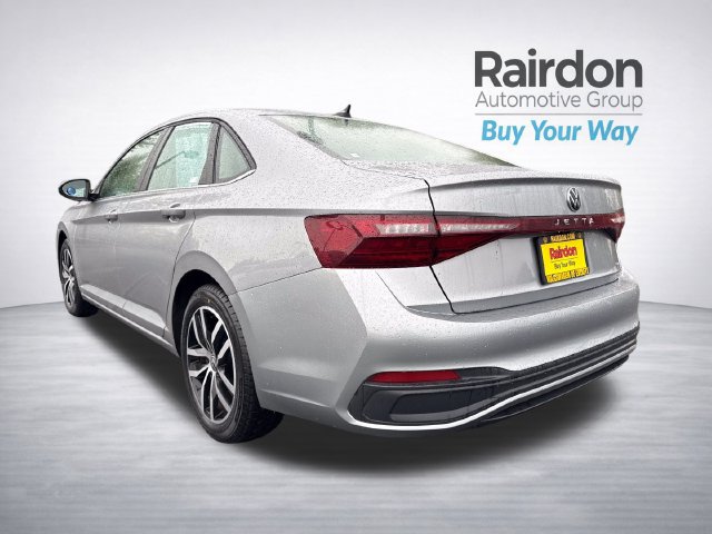 Used 2025 Volkswagen Jetta SE FWD image 5