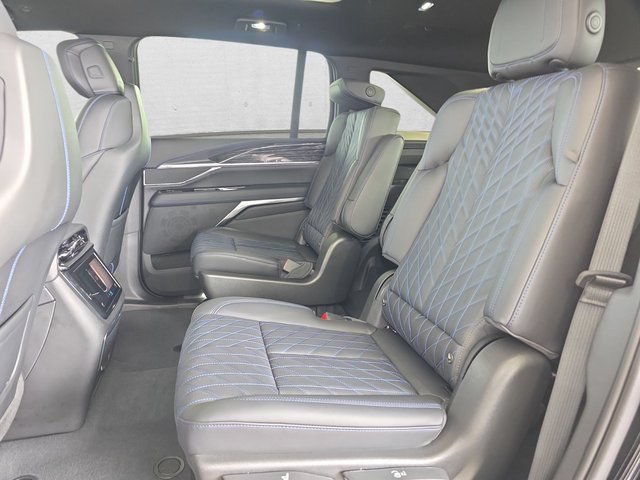 New 2026 Cadillac Escalade IQ Sport 1 w/ LPO, ONYX Package AWD/4WD image 13
