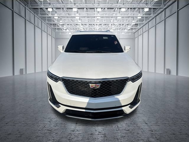 Used 2023 Cadillac XT6 Premium Luxury w/ Technology Package FWD image 8