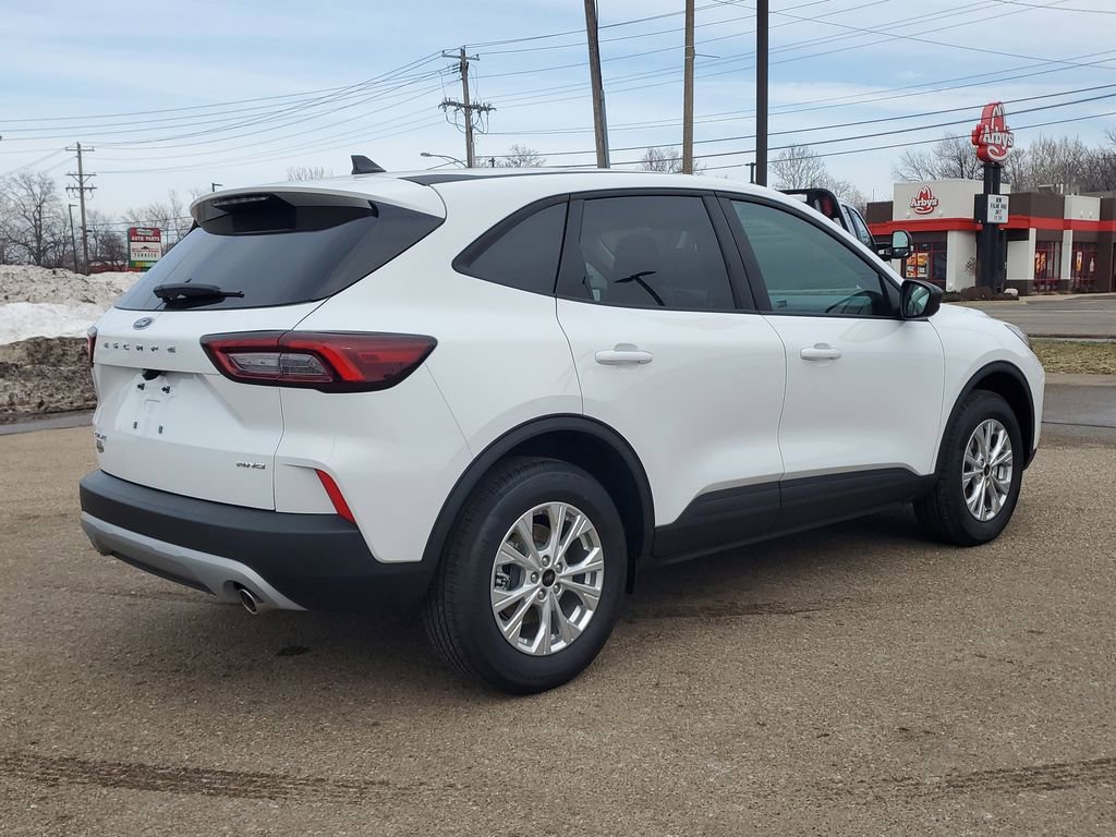 New 2026 Ford Escape Active w/ Cold Weather Package AWD/4WD image 3