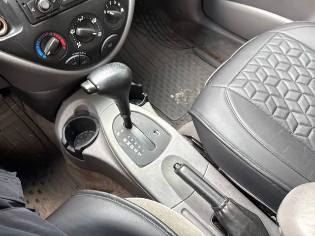 Used 2003 Ford Focus SE FWD image 26