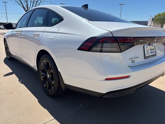Used 2025 Honda Accord SE image 4