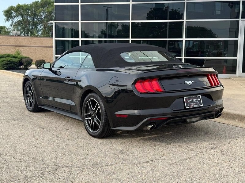 Used 2022 Ford Mustang Premium RWD image 5