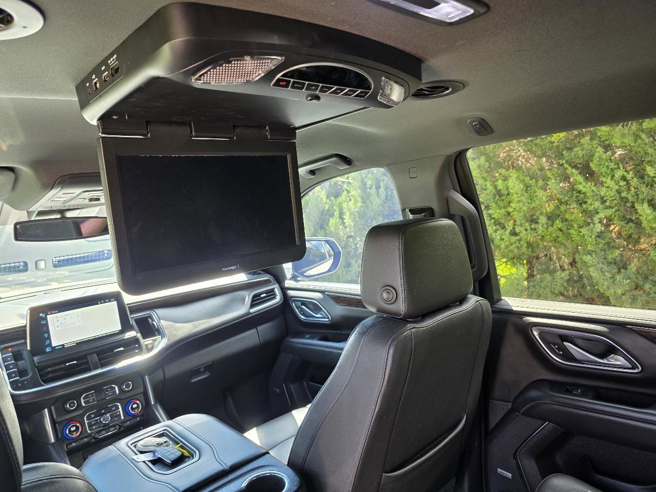 Used 2023 Chevrolet Tahoe LT w/ Luxury Package image 13