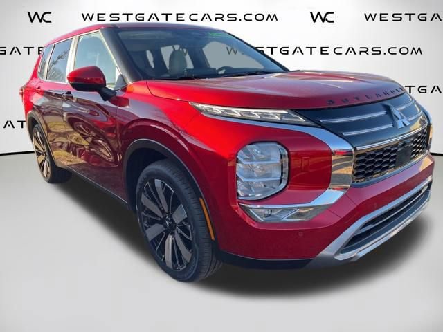 New 2025 Mitsubishi Outlander SE image 2