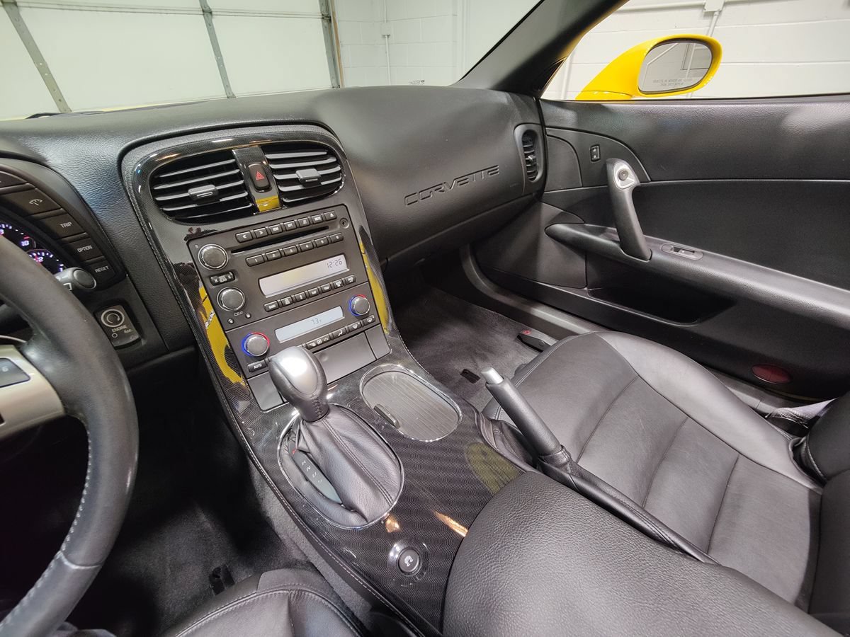 Used 2011 Chevrolet Corvette Grand Sport RWD image 28