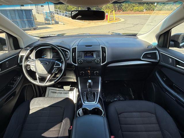 Used 2015 Ford Edge SEL image 9
